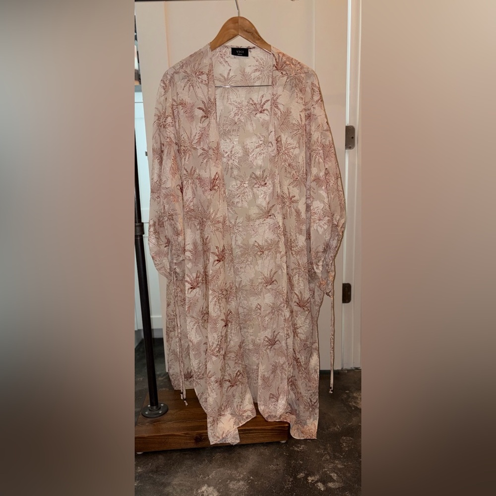 VICI Sheer Palm-Print Open Kimono in Blush Cream